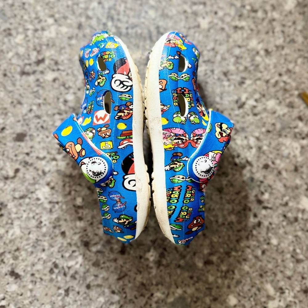 Nintendo Kids Clogs - Blue - Pre-Loved Size 5C/6C👟🎮 - Picture 9 of 10